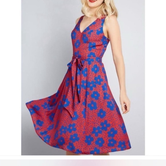 Modcloth Red and Blue Floral Midi Dress - Picture 2 of 6
